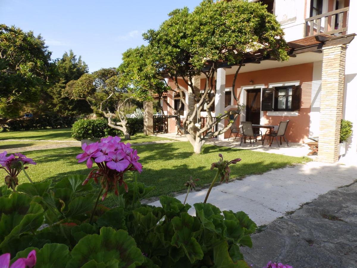 Genari Beach Apartments Levendokhórion Dış mekan fotoğraf