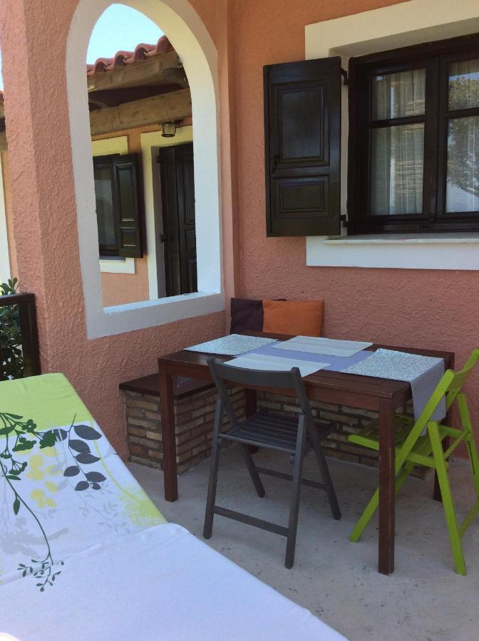 Genari Beach Apartments Levendokhórion Dış mekan fotoğraf